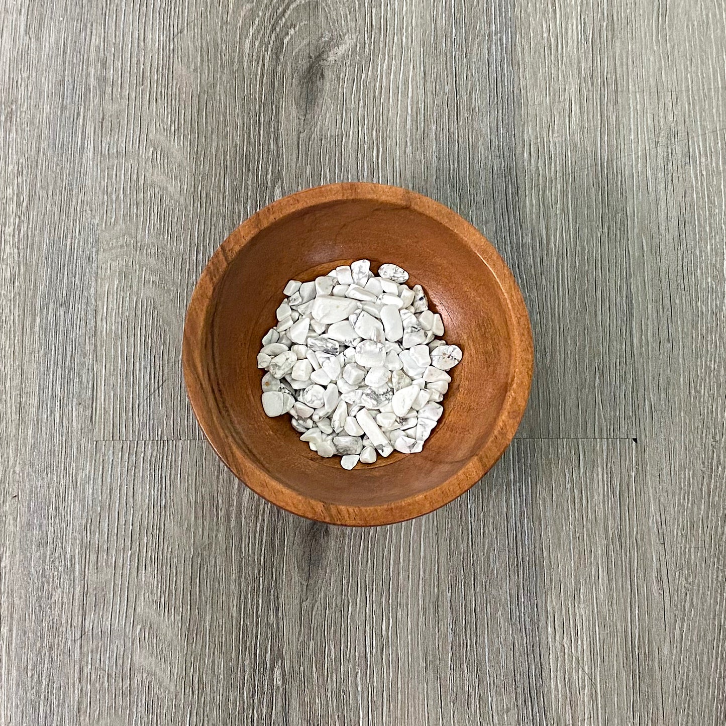 Howlite Chips