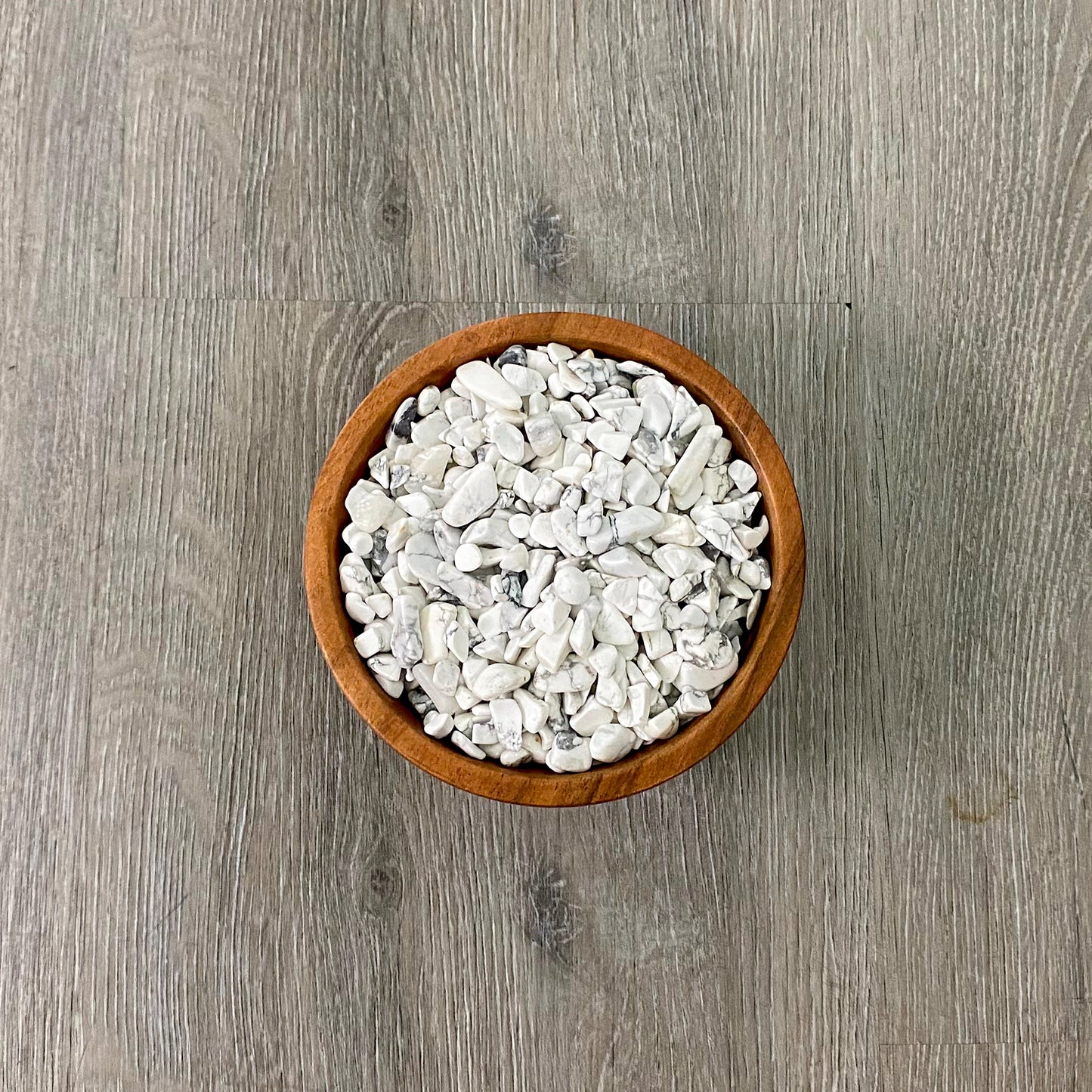 Howlite Chips